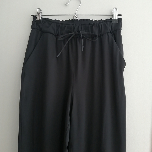 Lululemon Keep Moving Pants 7/8 High Rise in Black Size 4 - Picture 5 of 16